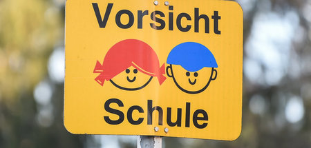 Mit dem Vorhaben soll die Belastung von Kindern und Lehrern gemi... Mit dem Vorhaben soll die Belastung von Kindern und Lehrern gemi...