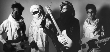 Schreiende Gitarren: Mdou Moctar mit Band Schreiende Gitarren: Mdou Moctar mit Band