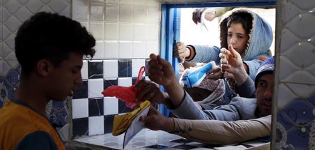 In vielen Regionen der Welt sind Menschen auf humanitäre Unterst... In vielen Regionen der Welt sind Menschen auf humanitäre Unterst...