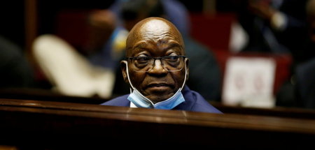 2021-06-30_SAFRICA-ZUMA.JPG