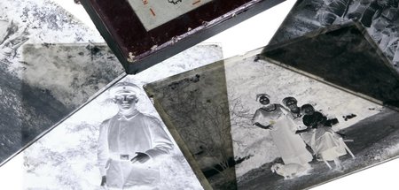 »Isa hat von ihrer Mutter eine Umzugskiste mit Briefen und Fotoa... »Isa hat von ihrer Mutter eine Umzugskiste mit Briefen und Fotoa...