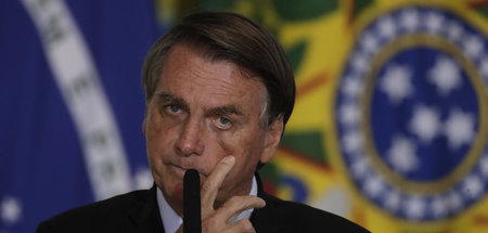 Verkrampft: Jair Bolsonaro hat – hicks – sein – hicks – Zwerchfe