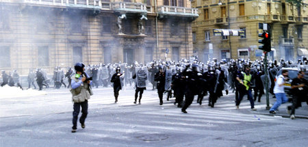 Die brutale Repression des italienischen Staates kann die nachfo...