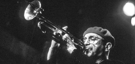Bei expressivem Free Jazz und treibendem Funk vergisst er auch d... Bei expressivem Free Jazz und treibendem Funk vergisst er auch d...