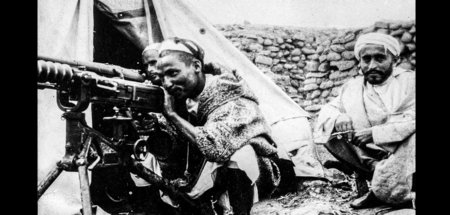 Ho Chi Minh, Mao und Tito beriefen sich auf ihn: Abdelkrim (mit ...