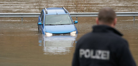 Hochwasser_an_Rhein_68197406.jpg