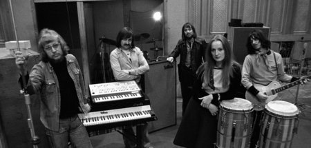 Veronika Fischer bei einer Aufnahme im Tonstudio (Berlin/DDR, 19...