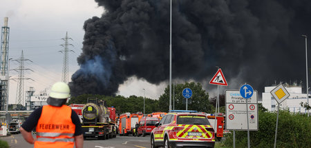 Rauchwolke_ueber_Che_70330323.jpg
