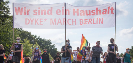In vielen deutschen Städten gehen Menschen beim »Dyke-March« für... In vielen deutschen Städten gehen Menschen beim »Dyke-March« für...