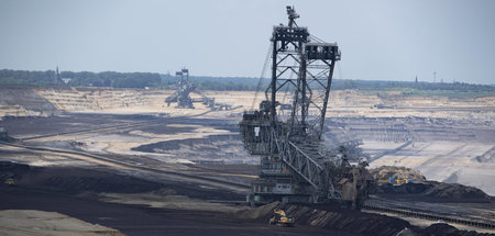 Landschaftsfresser: Schaufelradbagger im Tagebau Garzweiler (11.... Landschaftsfresser: Schaufelradbagger im Tagebau Garzweiler (11....
