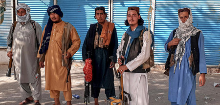 Taliban-Kämpfer haben in den letzten Wochen weite Teile Afghanis... Taliban-Kämpfer haben in den letzten Wochen weite Teile Afghanis...