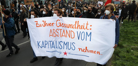 Die Ursachen der Pandemie benennen: Demonstration zum revolution...
