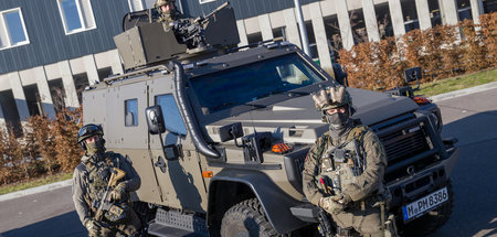 Bis an die Zähne: Die Polizei in Bayern verfügt bereits über zwe...