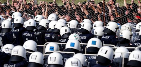 Übung macht den Meister: Training zur Abwehr Asylsuchender an de...