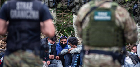 Sitzen im Niemandsland fest: Afghanische Flüchtlinge im polnisch...