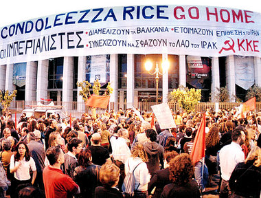Wachsender Einfluß auf die Politik des Landes: Die KKE zählt in ...