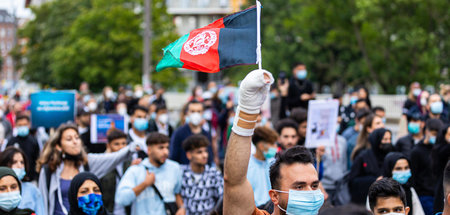 Hoffen auf umfangreiche Evakuierung: Demonstranten folgen dem Au... Hoffen auf umfangreiche Evakuierung: Demonstranten folgen dem Au...