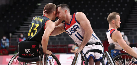 »Spitzensport verlangt ein straffes Management«. Die Basketballe... »Spitzensport verlangt ein straffes Management«. Die Basketballe...