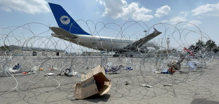 Nach Rückzug der US-Truppen: Linienmaschine am Flughafen Kabul (...