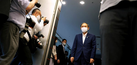 Ein autoritärer Einzelgänger tritt ab: Japans Premier Suga am ve...