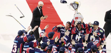 »Die sportlichen Ergebnisse wiegen besonders schwer« – DEB-Präsi...