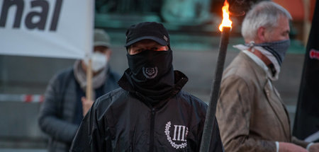 Kraft­mei­e­rei: Die Splitterpartei »Der III. Weg« übt sich in m...