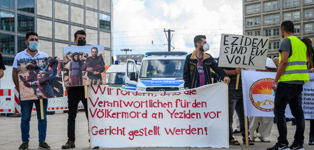 Ein Jahr nach dem Genozid an den Jesiden durch den sogenannten I...