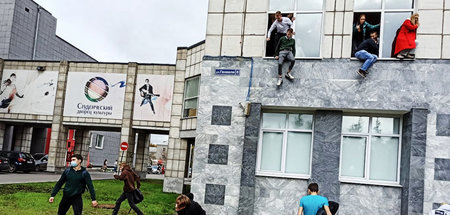 Mann_schiesst_an_Uni_71009682 Kopie.jpg