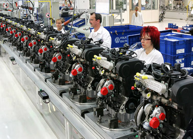 Die Arbeitskosten in der deutschen Industrie (hier: VW-Werk Sach... Die Arbeitskosten in der deutschen Industrie (hier: VW-Werk Sach...