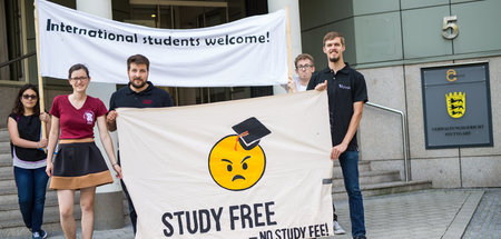 Kostenloses Studium für alle: Gegen Semestergebühren protestiere...