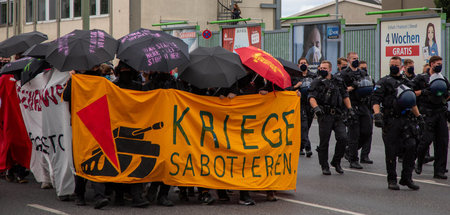 Protestieren gegen Kriegsgeräte: Alle 14 Minuten stirbt ein Mens...