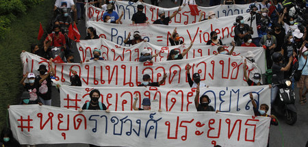 Demonstranten in Bangkok fordern Ende September den Rücktritt vo... Demonstranten in Bangkok fordern Ende September den Rücktritt vo...