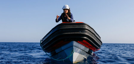 Mitglied des Seenotrettungsschiffs »Sea-Watch 3« beim Training a... Mitglied des Seenotrettungsschiffs »Sea-Watch 3« beim Training a...