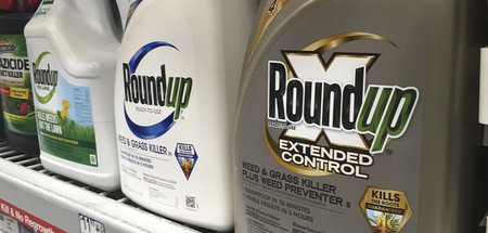 Unkrautvernichter der zur Bayer gehörenden Monsanto AG: ein erhö...