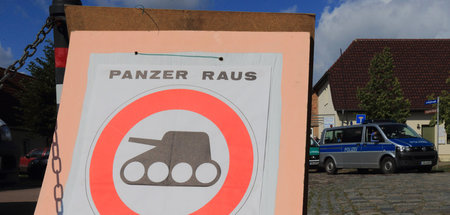 Kriegsgegner_protest_39343662.jpg