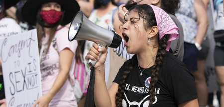 Nicht nur in Austin/Texas haben Demonstrierende am 2. Oktober ih... Nicht nur in Austin/Texas haben Demonstrierende am 2. Oktober ih...