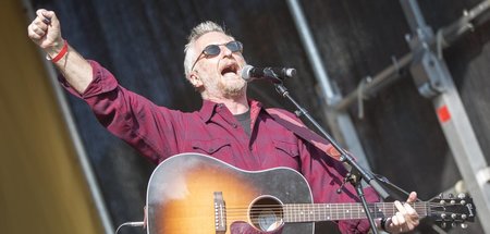 Sucht heute eher selten Streit: Billy Bragg (Manchester, 2015) Sucht heute eher selten Streit: Billy Bragg (Manchester, 2015)