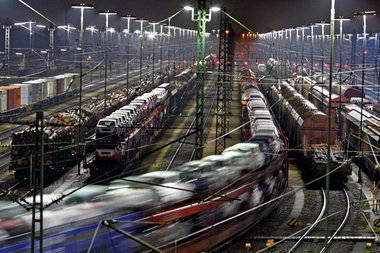 Dank der Wirtschaftskrise wird es bald auch auf Güterbahnhöfen w... Dank der Wirtschaftskrise wird es bald auch auf Güterbahnhöfen w...