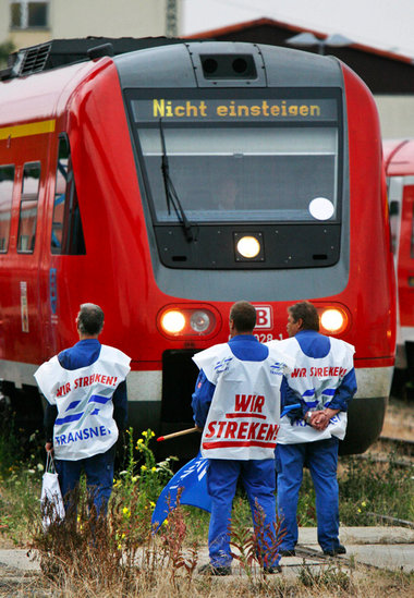 Transnet-Warnstreik im Juni 2007. Bald könnte es wieder so weit ... Transnet-Warnstreik im Juni 2007. Bald könnte es wieder so weit ...