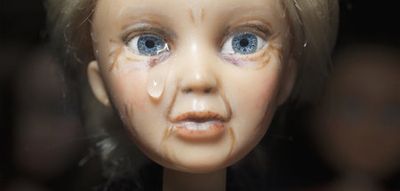 Puppentränen lügen nicht: Jordan Strafers Videostill »PEP« (2019...