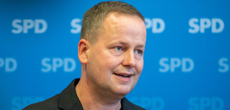 Klaus Lederer bei einer Pressekonferenz (Berlin, 15.10.2021) Klaus Lederer bei einer Pressekonferenz (Berlin, 15.10.2021)