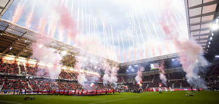 Eröffnung des neuen Europa-Park-Stadions in Freiburg mit Show un...