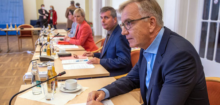 Dietmar Bartsch vor Beginn der Koalitionsgespräche zwischen SPD ...