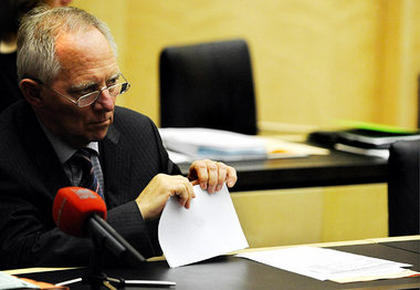 Grundrechte sind nur ein Blatt Papier: Schäuble am Freitag im Bu... Grundrechte sind nur ein Blatt Papier: Schäuble am Freitag im Bu...