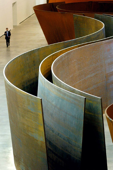 In Bilbao sind Kunst und Architektur wie Topf und Decke In Bilbao sind Kunst und Architektur wie Topf und Decke