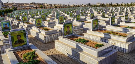 Die Gräber der gefallenen Kämpferinnen und Kämpfer auf dem Sehid...