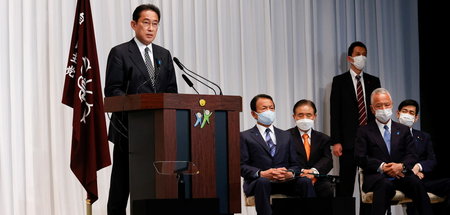 Japans Premier Fumio Kishida am Montag in der Parteizentrale sei... Japans Premier Fumio Kishida am Montag in der Parteizentrale sei...