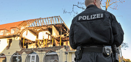 Zentrale des NSU-Terrors: Bei der Untersuchung der Brandruine de...