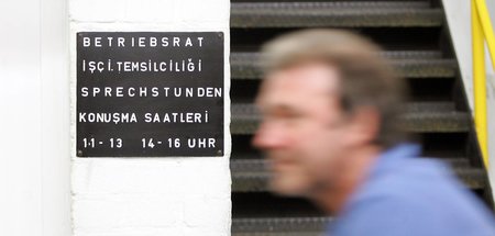 Bossen ein Dorn im Auge: Zugang zum Betriebsrat in den Kölner Fo...