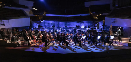 Vielstimmig. Das Ensemble Modern Orchestra spielt in der Berline...